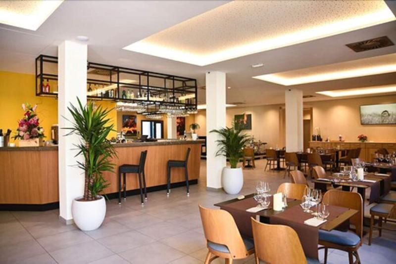 Le Castel D'Alti Hotel Bagnères-de-Luchon Kültér fotó