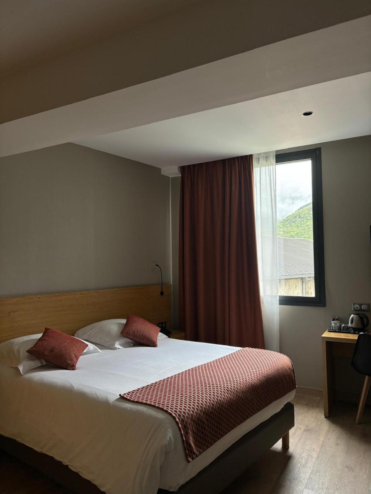 Le Castel D'Alti Hotel Bagnères-de-Luchon Kültér fotó