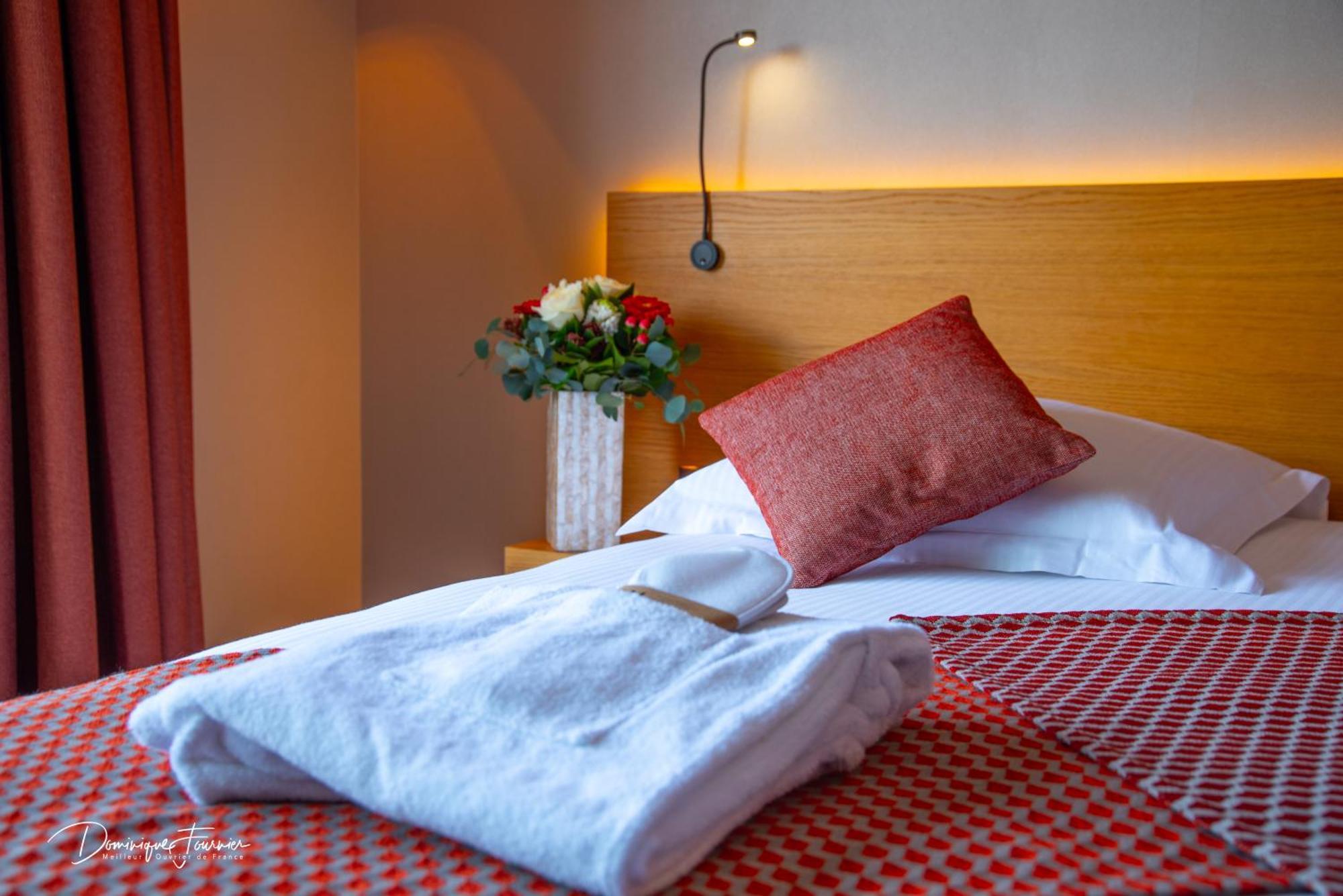 Le Castel D'Alti Hotel Bagnères-de-Luchon Kültér fotó